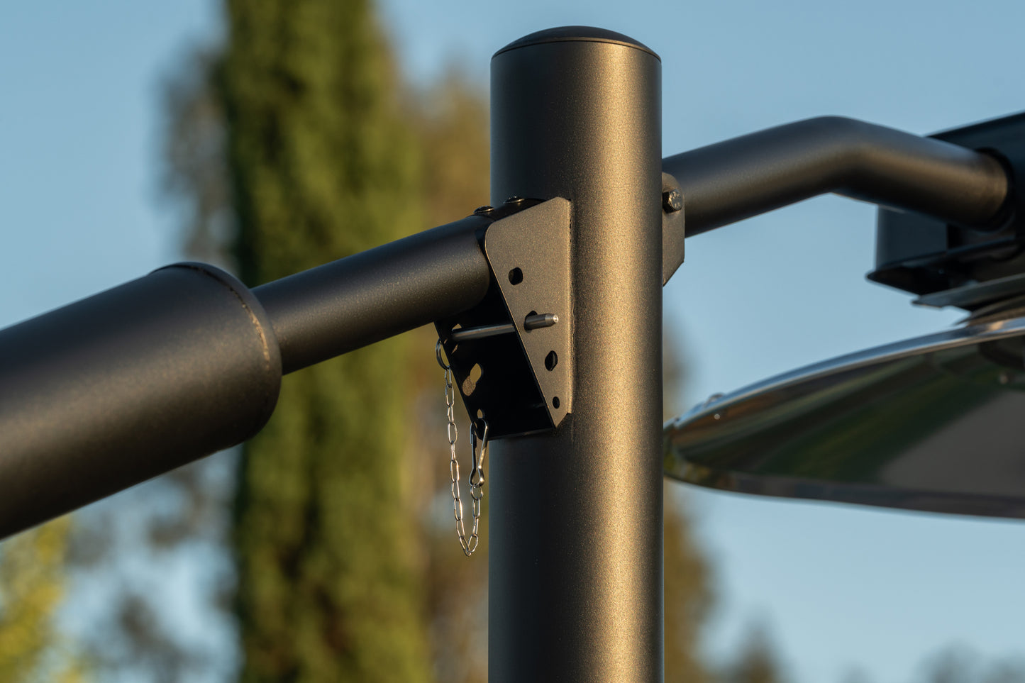 
                  
                    Spire Cantilever Infrared Gas Patio Heater
                  
                