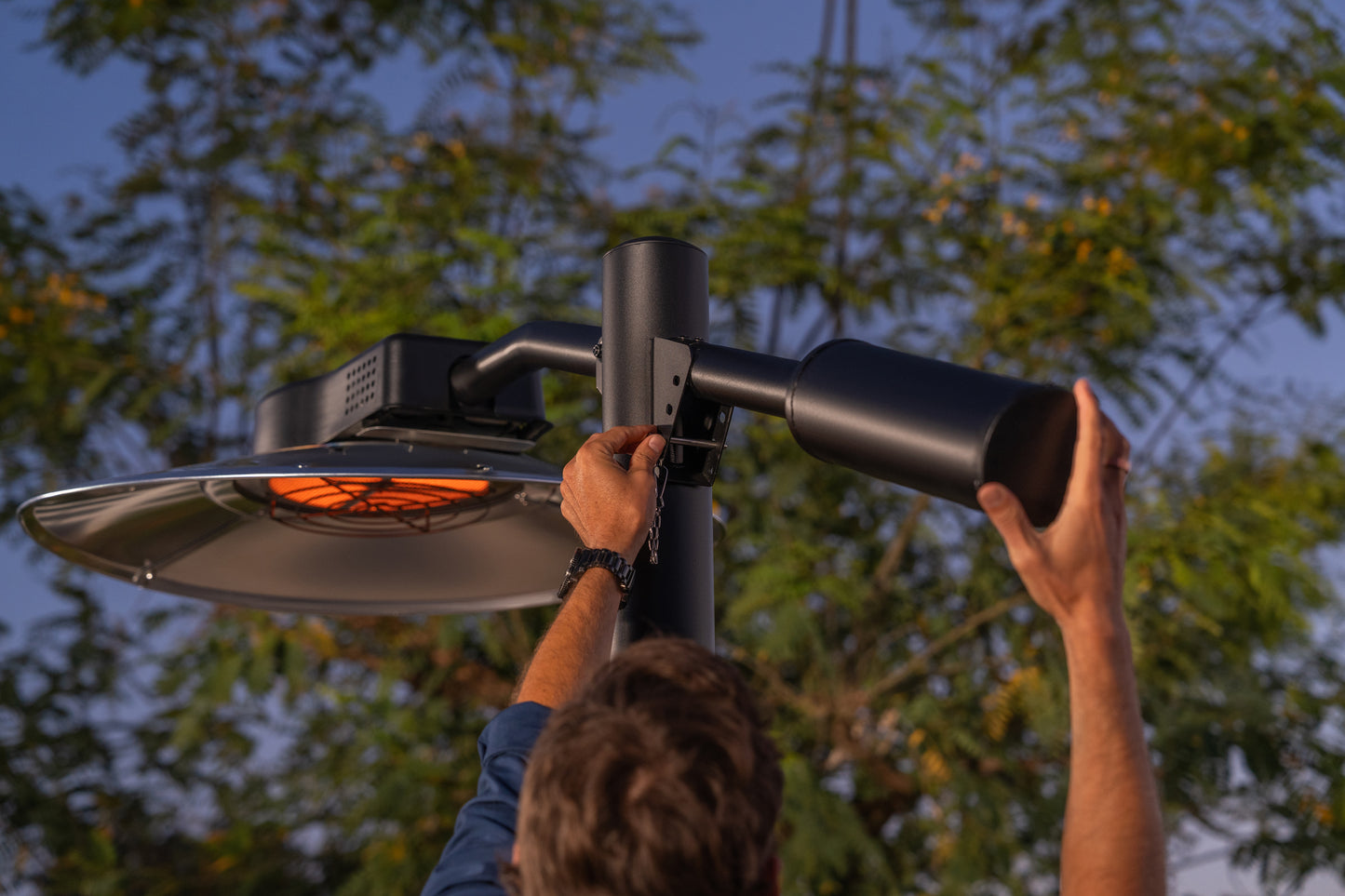 
                  
                    Spire Cantilever Infrared Gas Patio Heater
                  
                